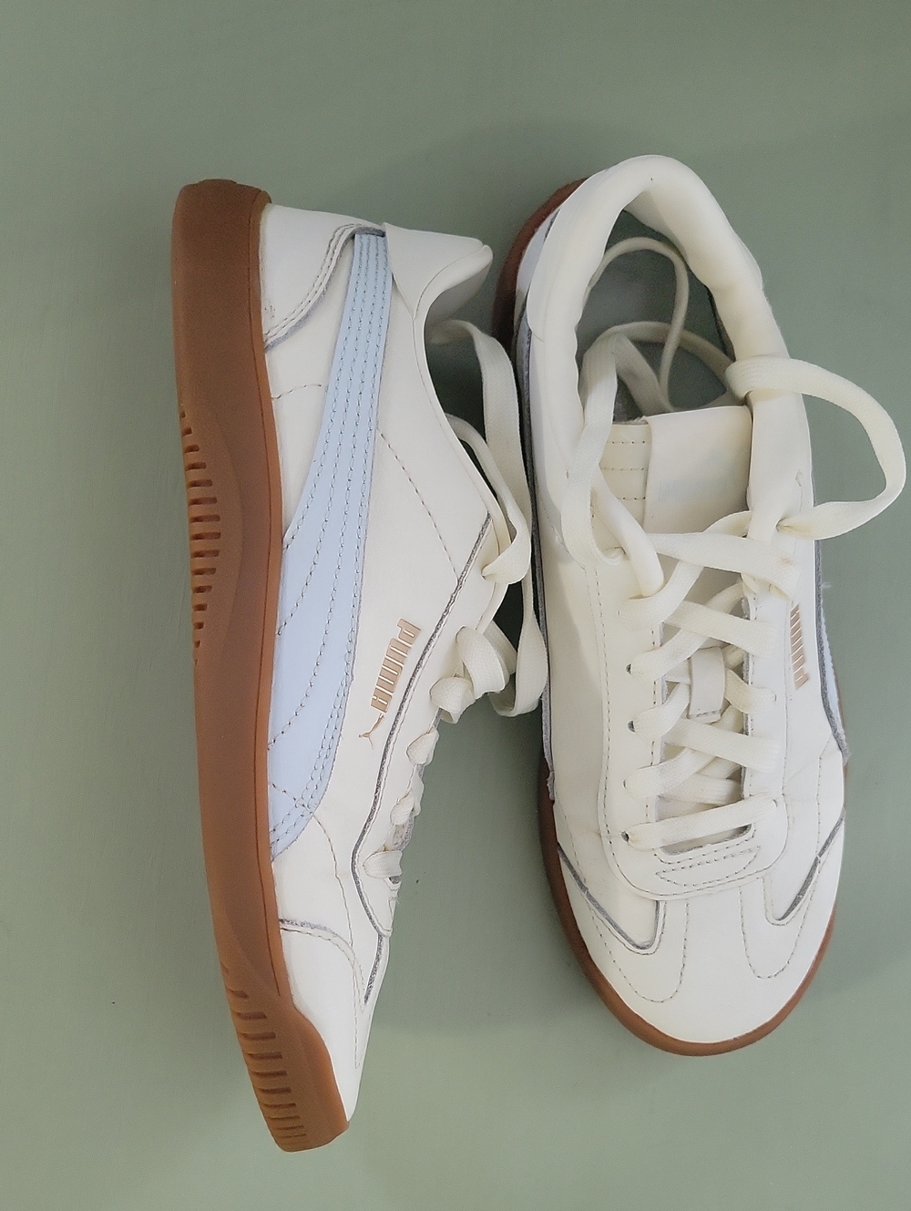 PUMA Club 5V5 Lux Sneakers - Cream Light Blue Gum Sole